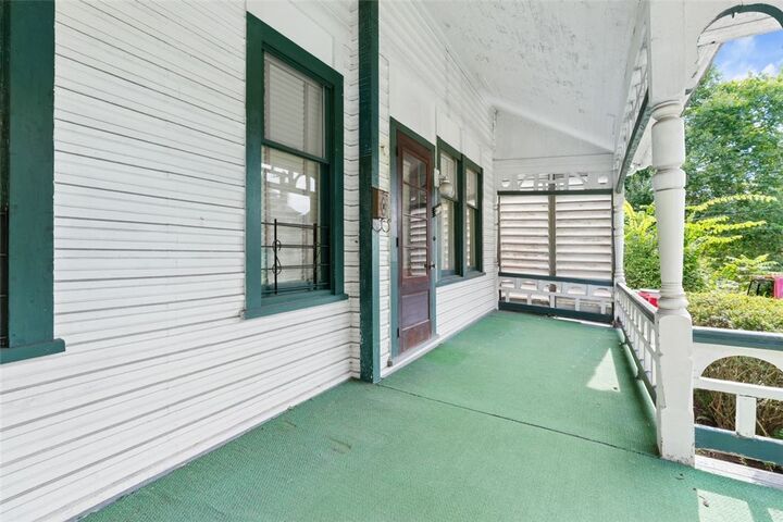 Property Photo: 310 Lafayette Ave PA 15214