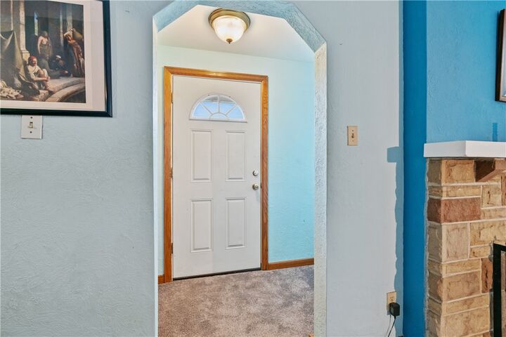 Property Photo:  514 Marie St  PA 15045 