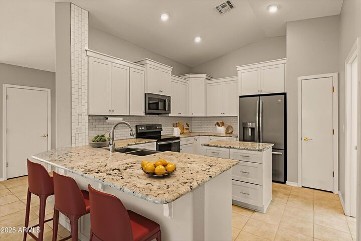 Property Photo: 4674 E Alfalfa Drive AZ 85298