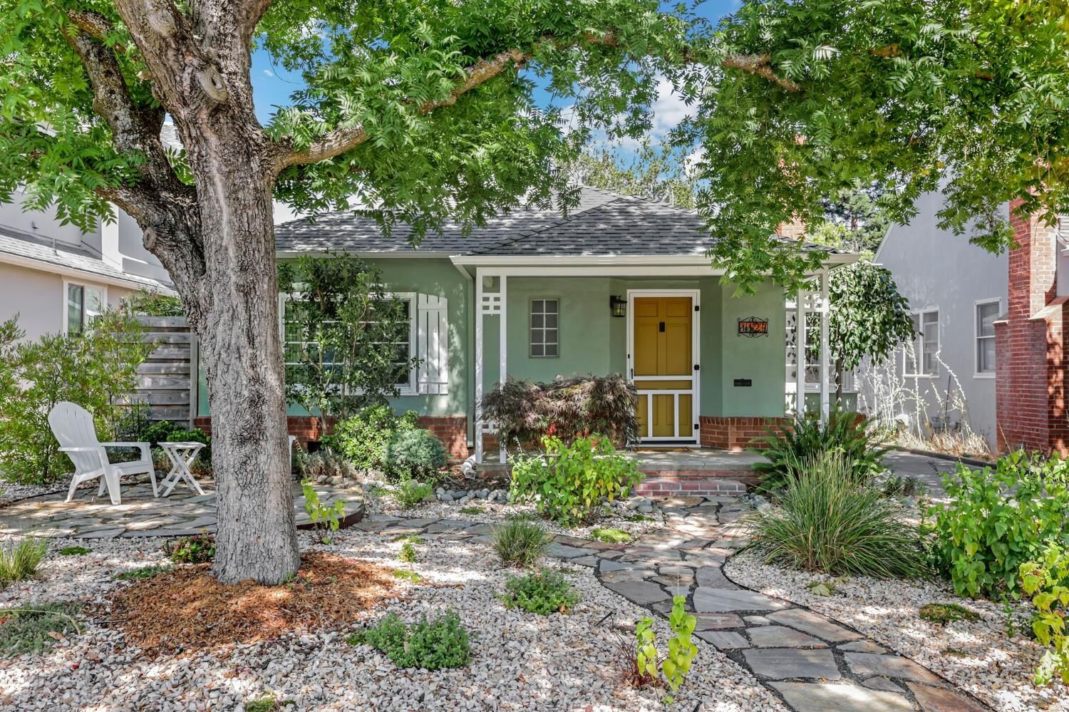 Property Photo:  1124 55th Street  CA 95819 