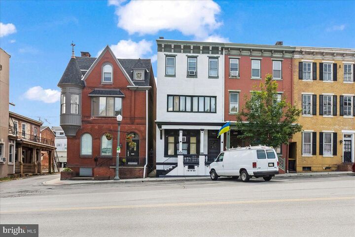 Property Photo:  403 W Market Street  PA 17901 