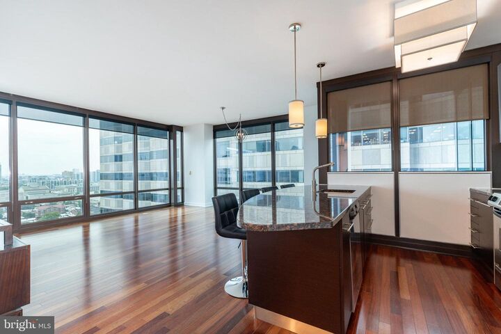 2101 Market Street 1707  Philadelphia PA 19103 photo