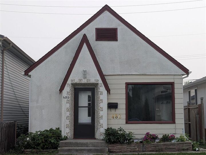 482 Harbison Avenue  Winnipeg MB R2L 0A9 photo