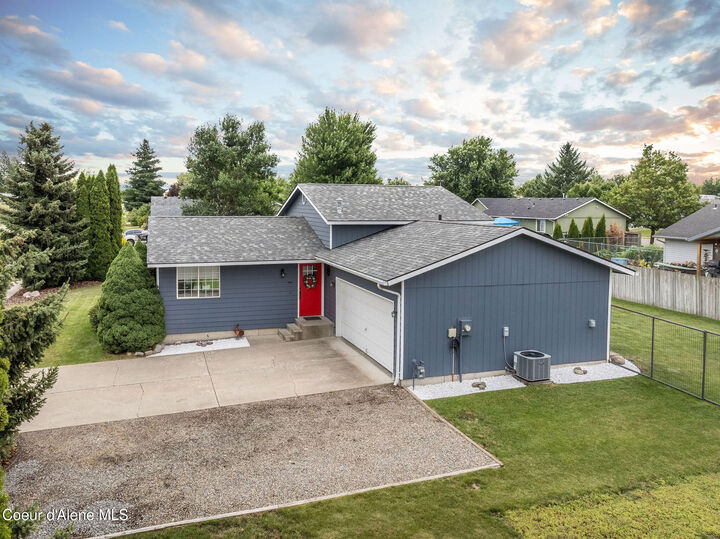Property Photo:  8322 W Oregon St  ID 83858 