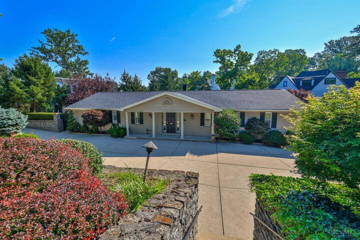 Property Photo:  1138 E Rookwood Drive  OH 45208 