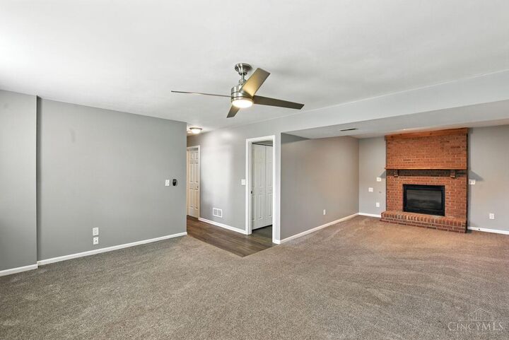 Property Photo: 1412 Breckenridge Drive OH 45102