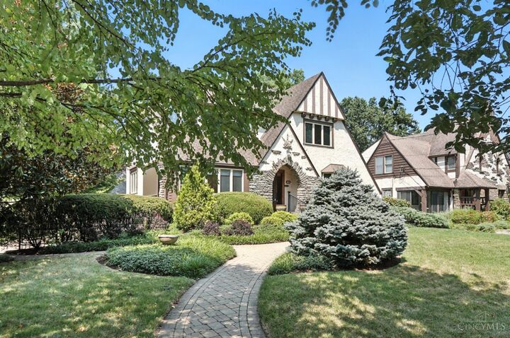 Property Photo:  1302 Avon Drive  OH 45229 