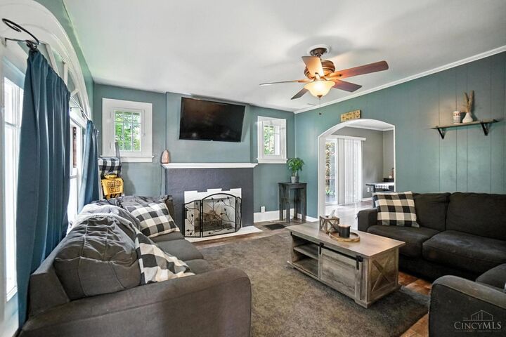 Property Photo: 6712 Park Place OH 45239