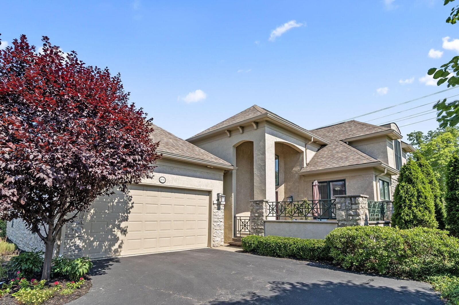 Property Photo: 4939 Stonehaven Drive OH 43220