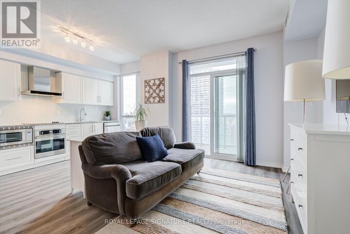 Property Photo:  352 Front Street West 2108  ON M5V 0K3 