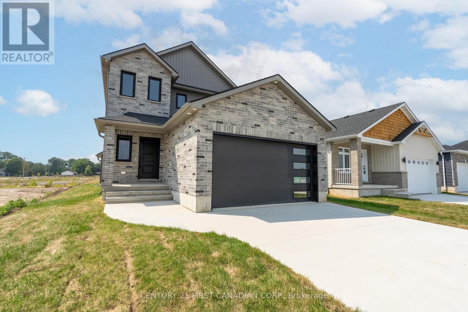 Property Photo:  25 Sheldabren Street  ON N0M 1A0 
