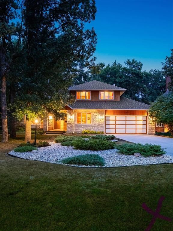 Property Photo:  1018 Kilkenny Drive  MB R3T 5A5 