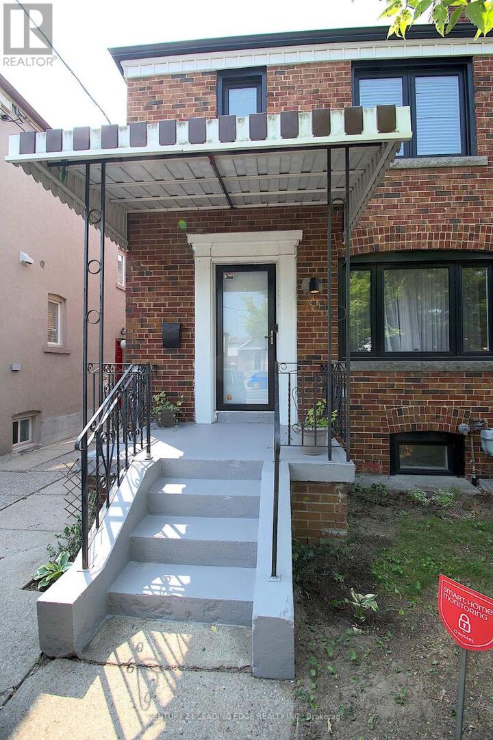 Property Photo:  491 Cosburn Avenue  ON M4J 2N7 