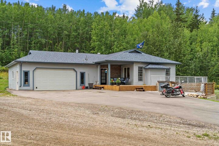 54426 Rge Road 15  Rural Lac Ste. Anne County AB T0E 1V0 photo