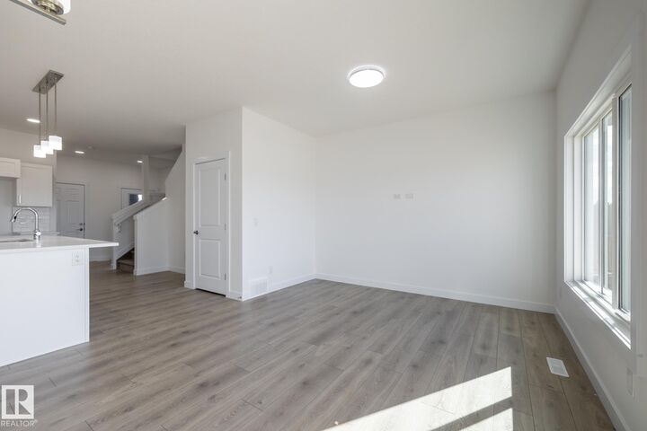 10718 99 Street  Morinville AB T8R 2R8 photo