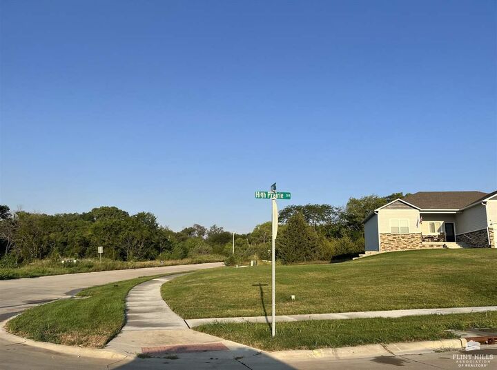 Property Photo:  4864 High Prairie Drive  KS 66502 