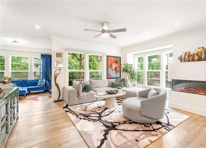1501 Cobalt Drive NW  Atlanta GA 30318 photo