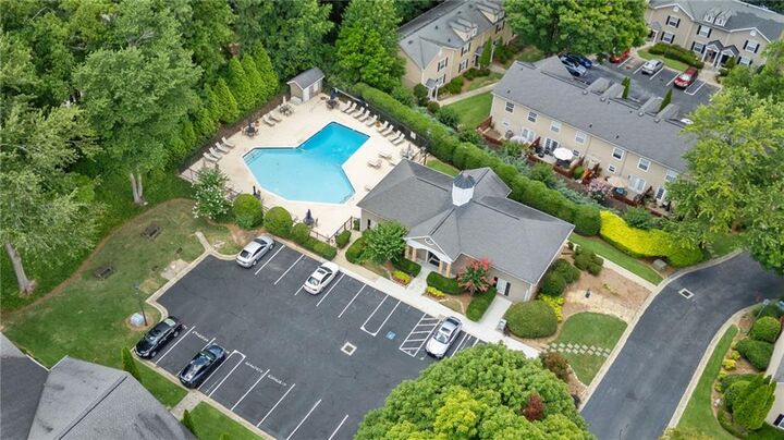Property Photo:  1807 Brighton Point 18G  GA 30328 