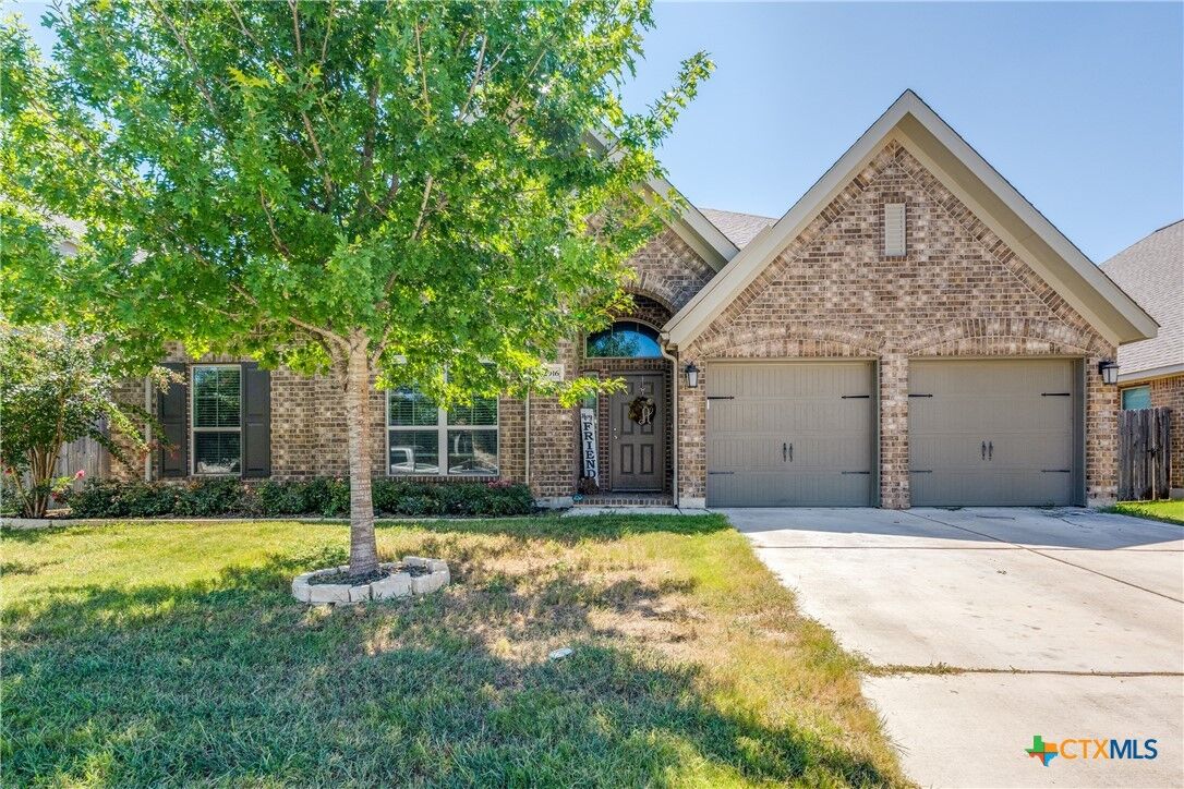 Property Photo: 2916 Glen View TX 78155