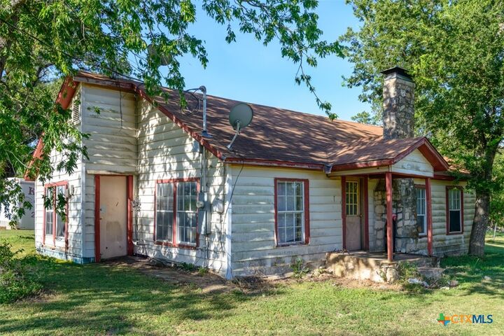 Property Photo: 440 Shaw Lane TX 76542
