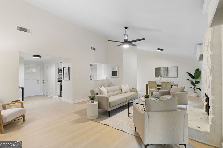 Property Photo: 10630 Worthington Hills Manor GA 30076