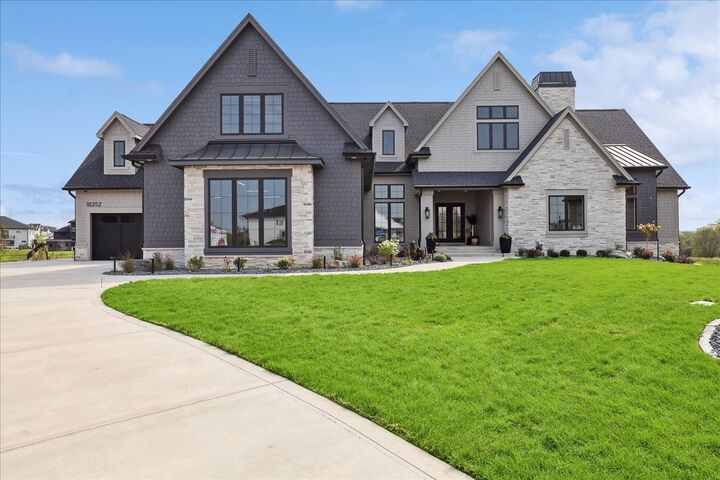 18252 Valleyview Circle  Clive IA 50325 photo