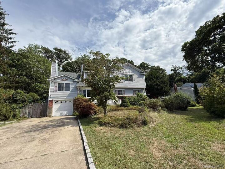 Property Photo:  216 Glenwood Lane  NY 11777 