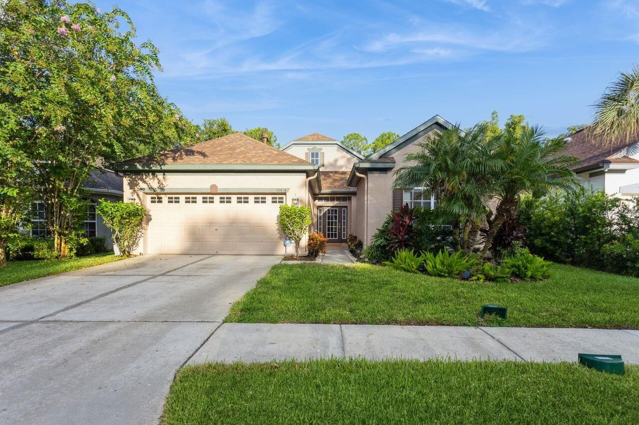 Property Photo:  10414 Edgefield Place  FL 33626 