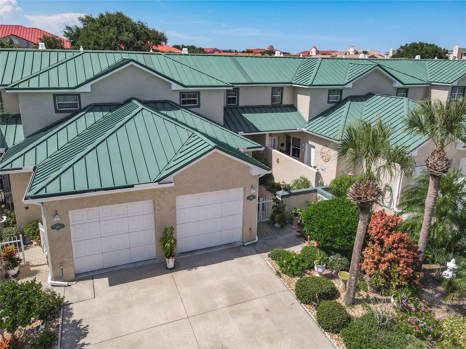 Property Photo: 415 Bouchelle Drive FL 32169
