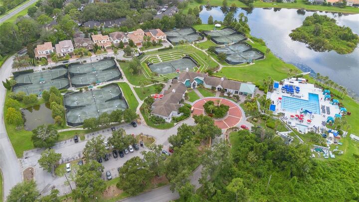 Property Photo:  467 Hamptoncrest Circle 203  FL 32746