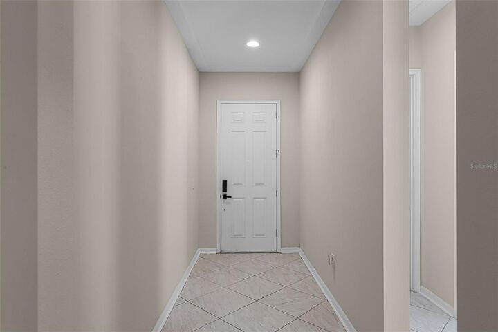 Property Photo:  17047 Harbor Oak Parkway  FL 34787 
