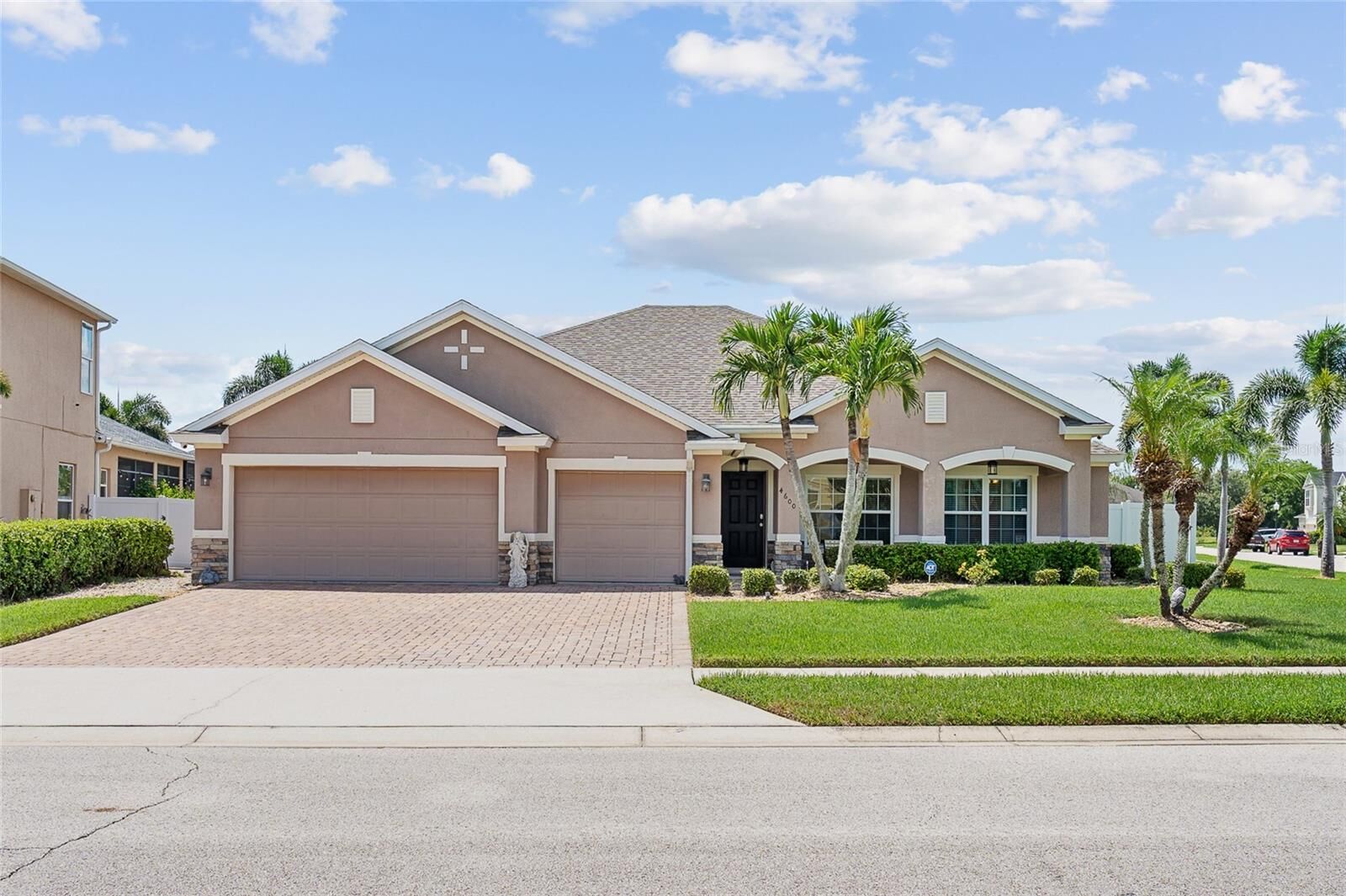 Property Photo:  4600 Cypress Landing Lane  FL 34772 