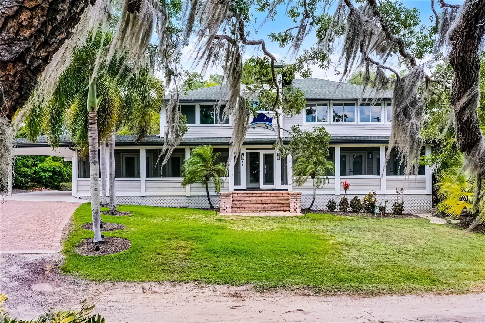 Property Photo: 311 E 8th Avenue FL 34786