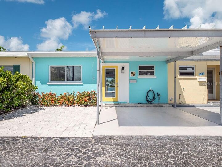 18 Seaside Court  Holmes Beach FL 34217 photo