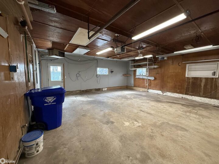 Property Photo: 627 1st St Street N IA 50469