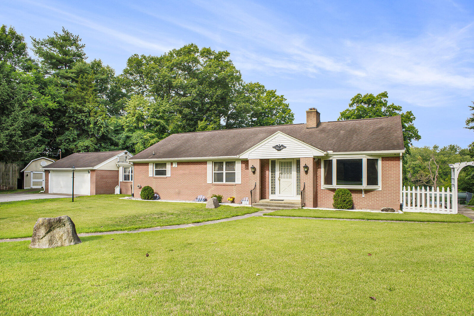 Property Photo: 1806 Bond Street MI 49120