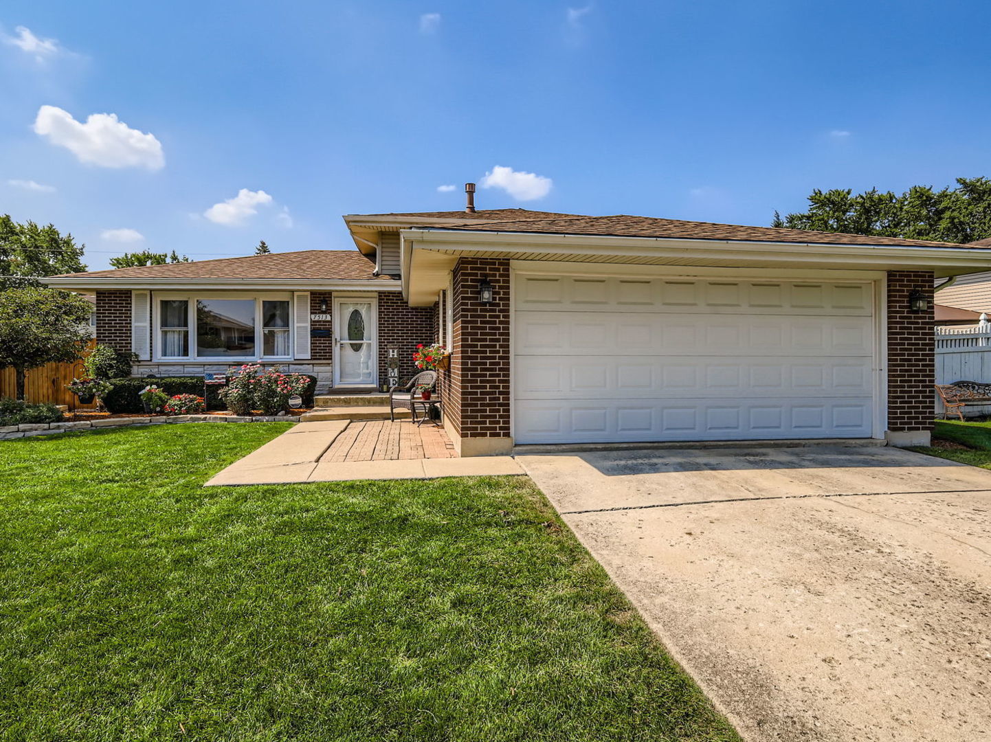 Property Photo: 7513 Dorothy Lane IL 60477