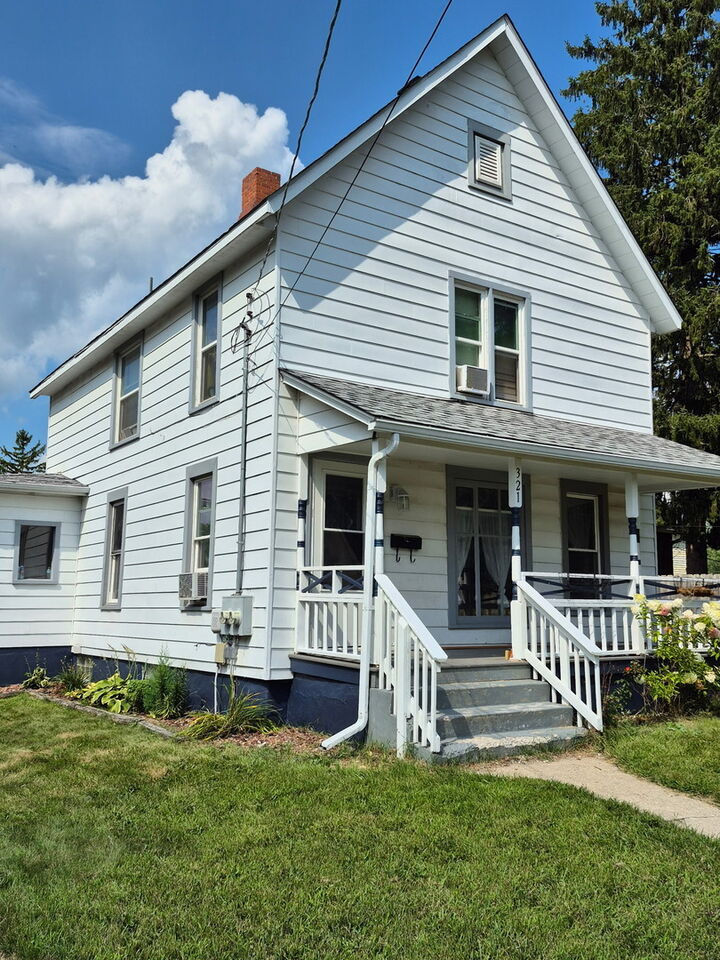 Property Photo: 321 Hoy Avenue IL 60098