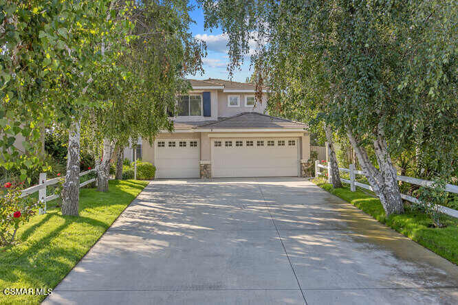 Property Photo: 1636 Meadowglen Court CA 91320