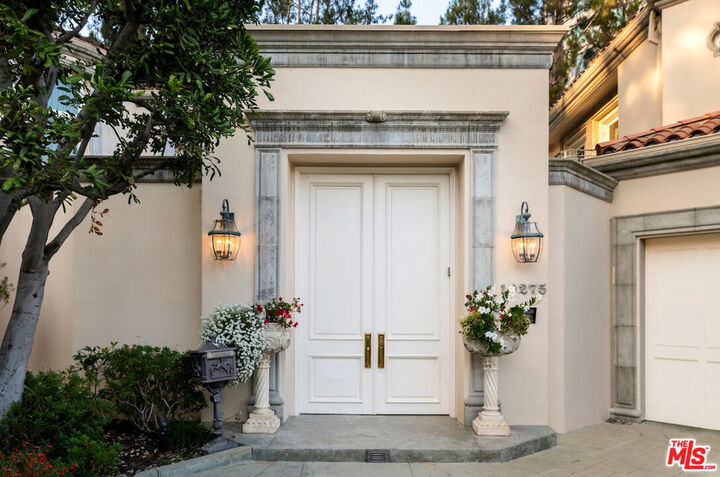 Property Photo: 10275 Century Woods Drive CA 90067