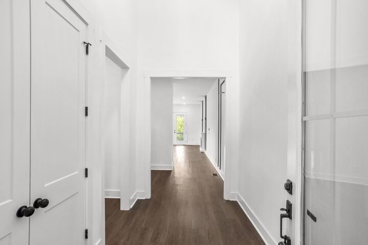 Property Photo:  2213 18th Ave N  TN 37208 
