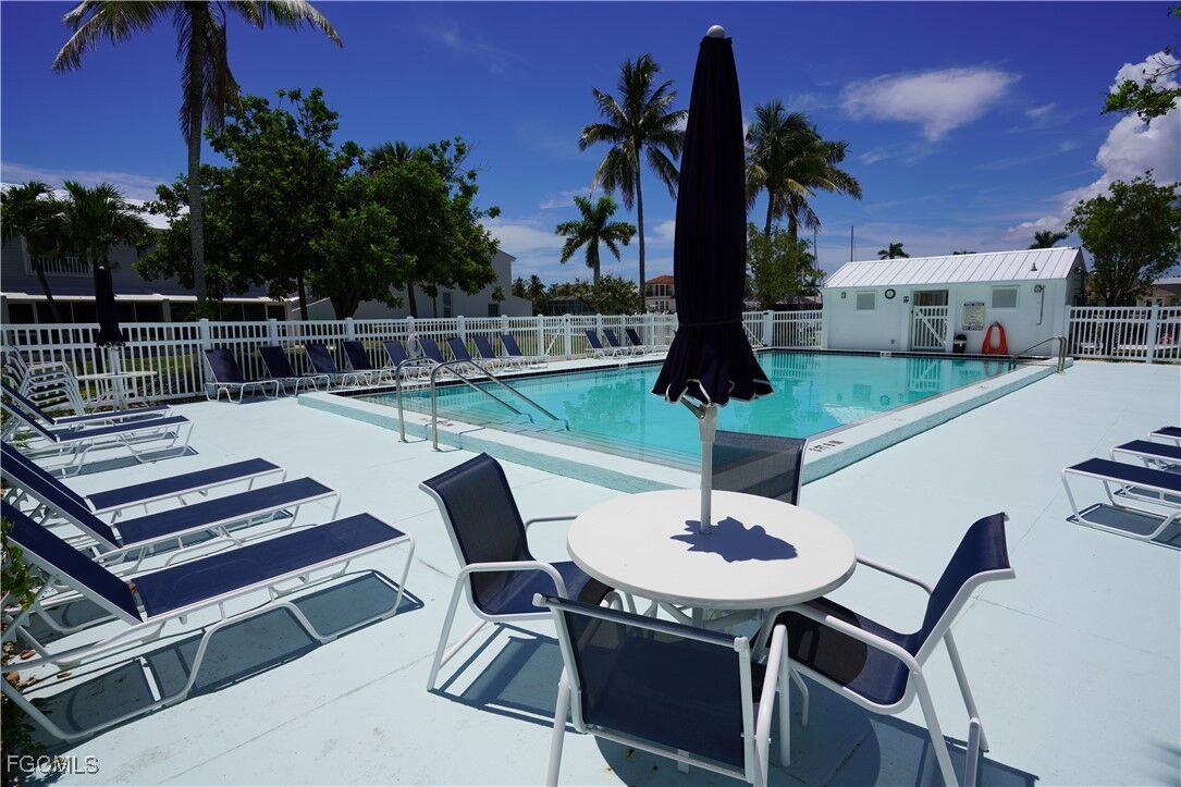 Property Photo:  18010 San Carlos Boulevard 31  FL 33931 
