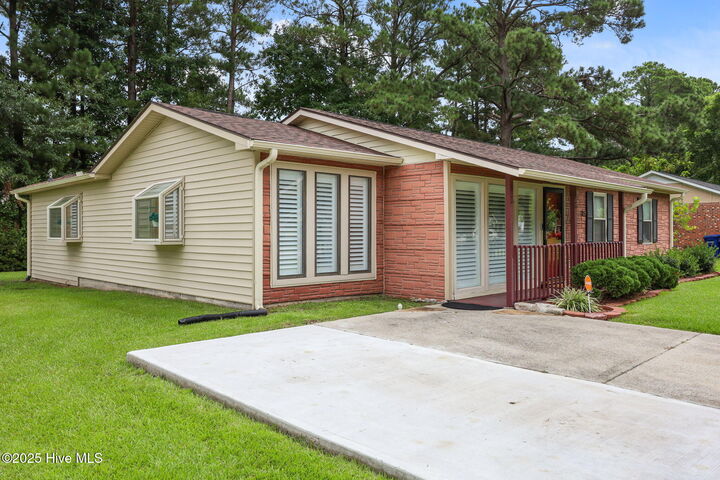Property Photo: 115 King Street NC 28540