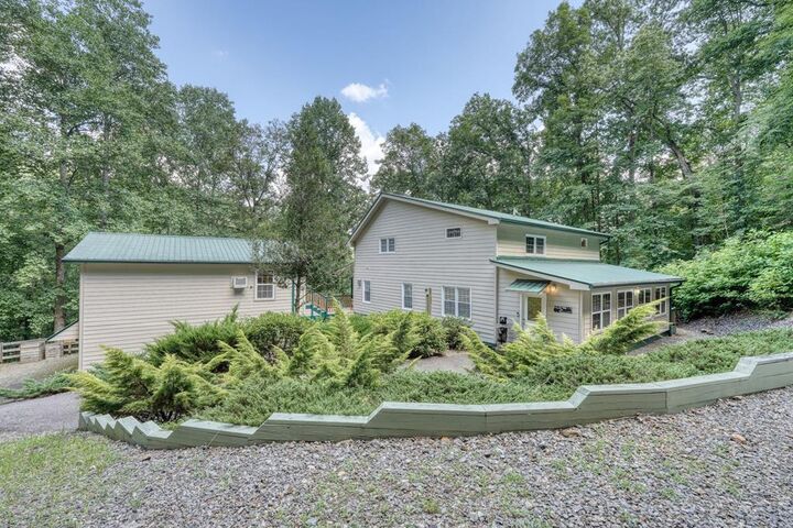Property Photo:  317 Collins Creek Road  GA 30546