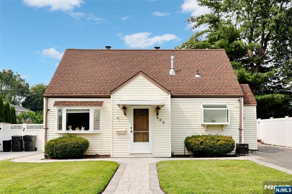 Property Photo: 203 New York Avenue NJ 07621