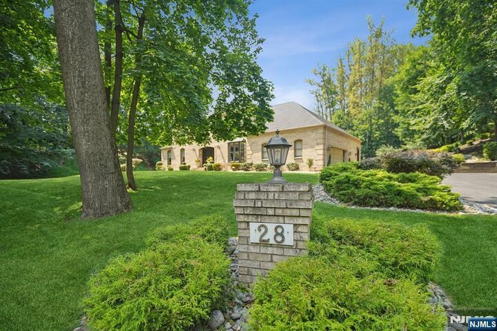 Property Photo:  28 Wildwood Avenue  NJ 07052 