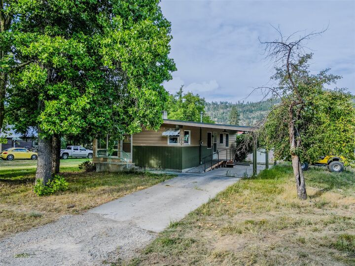 Property Photo:  209 E Mineral Avenue  MT 59935 