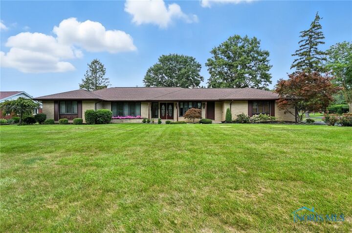 Property Photo:  128 Church Hill Drive  OH 45840 