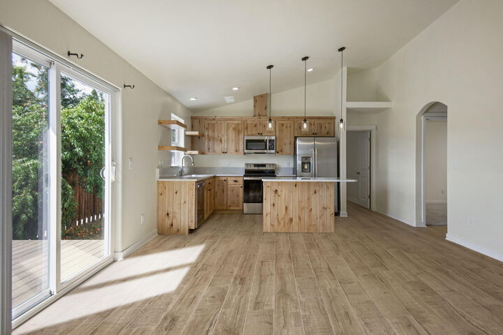 Property Photo: 2870 NE Jackdaw Drive OR 97701