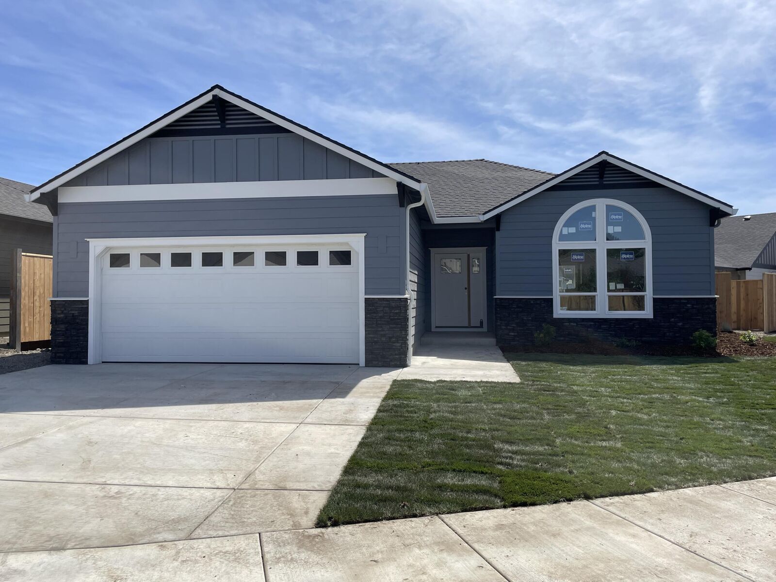 Property Photo:  2758 Roberts Road  OR 97504 